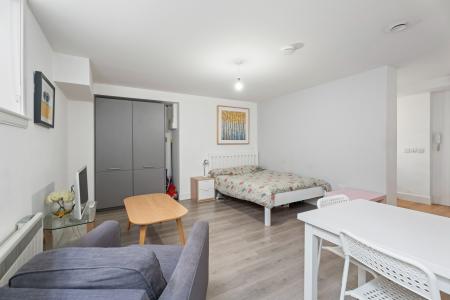1 bedroom Flat for sale in Lothian Street, Old Town, Edinburgh, EH1