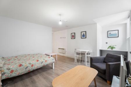 1 bedroom Flat for sale in Lothian Street, Old Town, Edinburgh, EH1