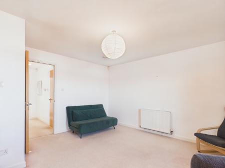 2 bedroom Flat to let in Newhaven Place, Newhaven, Edinburgh, EH6
