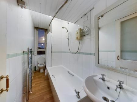 1 bedroom Flat to let in Chancelot Terrace, Trinity, Edinburgh, EH6
