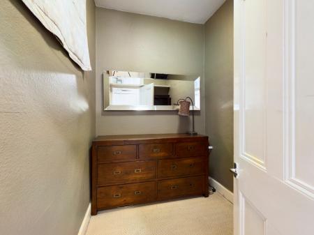 1 bedroom Flat to let in St Stephen Street, Stockbridge, Edinburgh, EH3