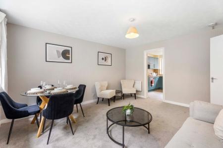 2 bedroom Flat for sale in New Johns Place, Newington, Edinburgh, EH8
