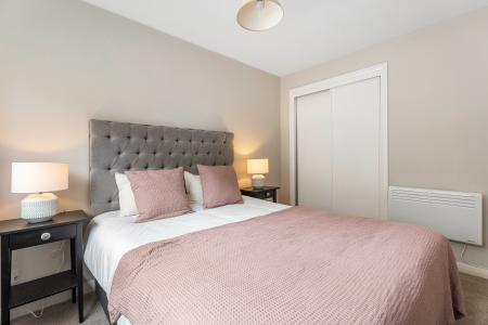 2 bedroom Flat for sale in New Johns Place, Newington, Edinburgh, EH8