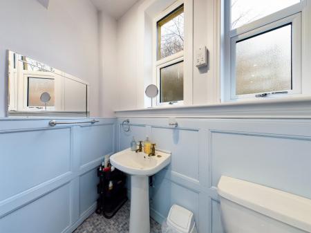 2 bedroom Flat to let in Dundee Terrace, Fountainbridge, Edinburgh, EH11
