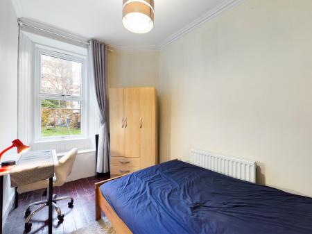 2 bedroom Flat to let in Dundee Terrace, Fountainbridge, Edinburgh, EH11