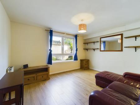 2 bedroom Flat to let in Cadiz Street, Leith, Edinburgh, EH6