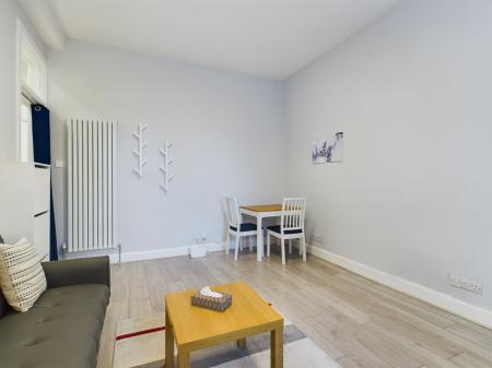 1 bedroom Flat to let in Fowler Terrace, Fountainbridge, Edinburgh, EH11