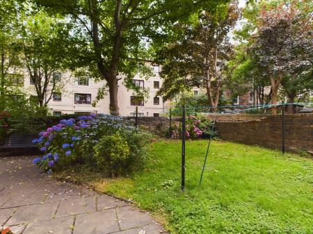 1 bedroom Flat to let in Fowler Terrace, Fountainbridge, Edinburgh, EH11