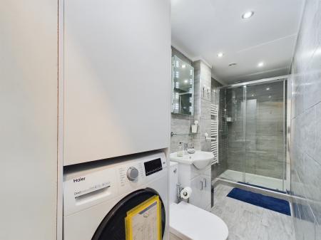 1 bedroom Flat to let in Fowler Terrace, Fountainbridge, Edinburgh, EH11