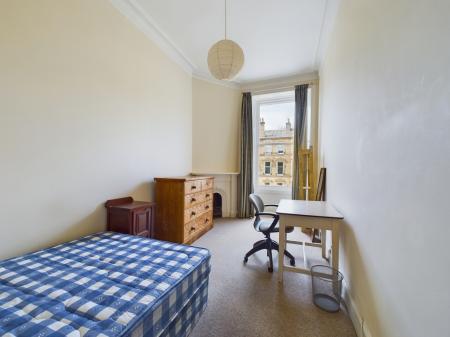 4 bedroom Flat to let in Woodburn Terrace, Morningside, Edinburgh, EH10