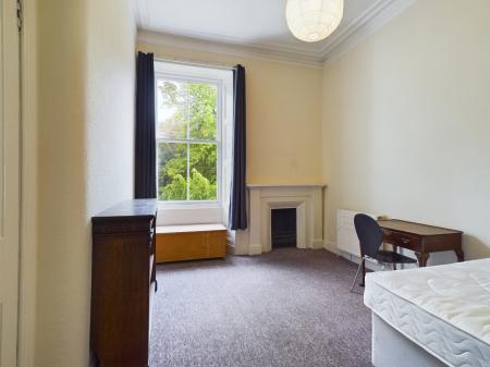 4 bedroom Flat to let in Woodburn Terrace, Morningside, Edinburgh, EH10