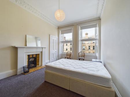 4 bedroom Flat to let in Woodburn Terrace, Morningside, Edinburgh, EH10