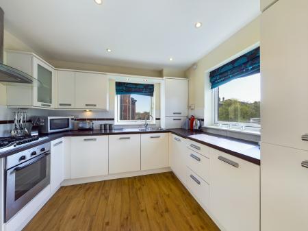 2 bedroom Flat to let in Meggetland View, Craiglockhart, Edinburgh, EH14