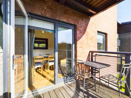 2 bedroom Flat to let in Meggetland View, Craiglockhart, Edinburgh, EH14