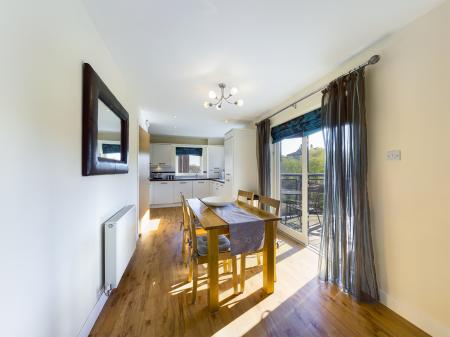 2 bedroom Flat to let in Meggetland View, Craiglockhart, Edinburgh, EH14