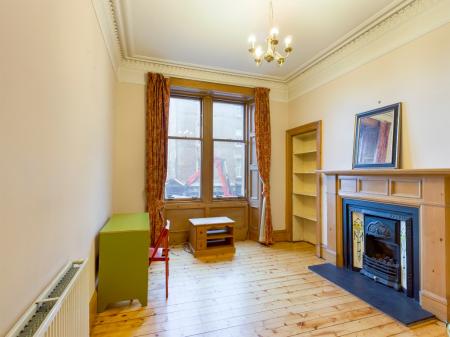 1 bedroom Flat to let in Comely Bank Road, Comely Bank, Edinburgh, EH4
