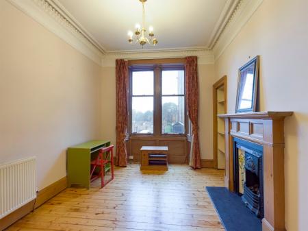 1 bedroom Flat to let in Comely Bank Road, Comely Bank, Edinburgh, EH4