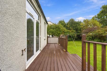 3 bedroom Flat for sale in Lochend Avenue, Edinburgh, EH7