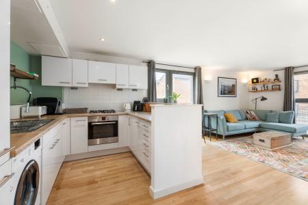 2 bedroom Flat for sale in Sheriff Brae, Leith, Edinburgh, EH6