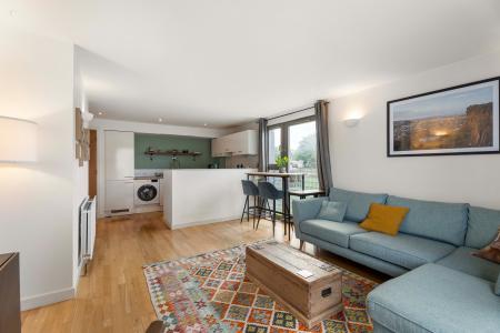 2 bedroom Flat for sale in Sheriff Brae, Leith, Edinburgh, EH6