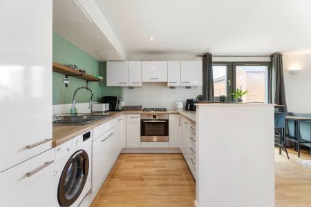 2 bedroom Flat for sale in Sheriff Brae, Leith, Edinburgh, EH6