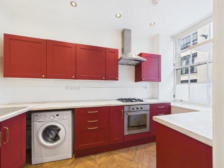 3 bedroom Flat to let in Canon Street, Canonmills, Edinburgh, EH3