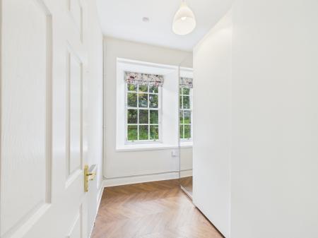 3 bedroom Flat to let in Canon Street, Canonmills, Edinburgh, EH3