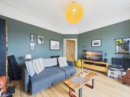 2 bedroom Flat to let in Dudley Grove, Trinity, Edinburgh, EH6