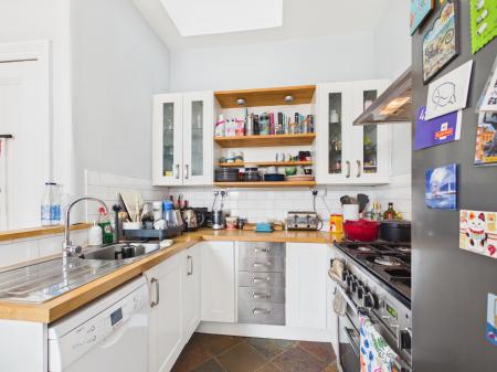 2 bedroom Flat to let in Dudley Grove, Trinity, Edinburgh, EH6