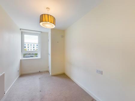 2 bedroom Flat to let in Waterfront Park, Granton, Edinburgh, EH5