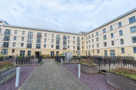 2 bedroom Flat to let in Waterfront Park, Granton, Edinburgh, EH5