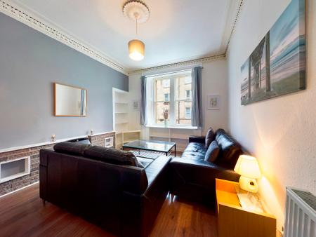 2 bedroom Flat to let in Cathcart Place,, Dalry, Edinburgh, EH11