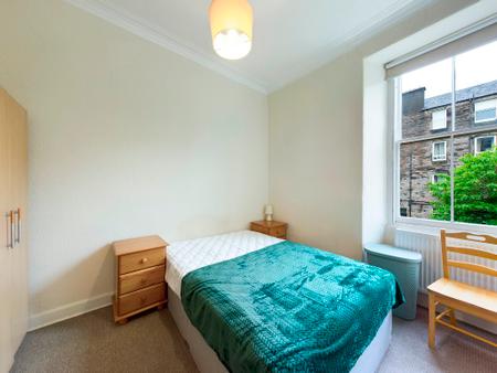 2 bedroom Flat to let in Cathcart Place,, Dalry, Edinburgh, EH11
