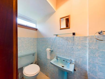 4 bedroom Semi-detached house to let in Cramond Vale, Cramond, Edinburgh, EH4