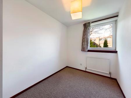 4 bedroom Semi-detached house to let in Cramond Vale, Cramond, Edinburgh, EH4