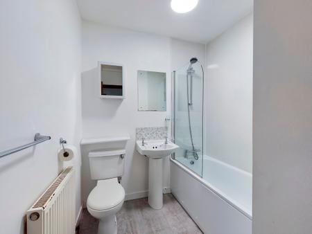 4 bedroom Semi-detached house to let in Cramond Vale, Cramond, Edinburgh, EH4