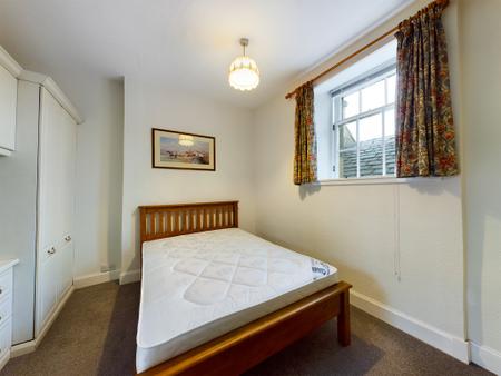 1 bedroom Flat to let in Young Street, Central, Edinburgh, EH2