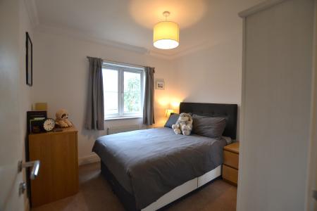3 bedroom Detached house for sale in Cameron Close, Wood Green, London, N22