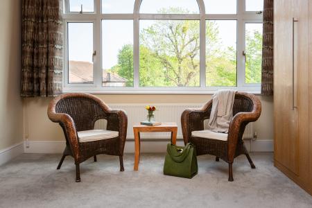 5 bedroom Detached house for sale in Landra Gardens, Winchmore Hill, London, N21