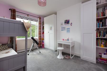 3 bedroom Semi-detached house for sale in Ridge Crest, Enfield, London, EN2