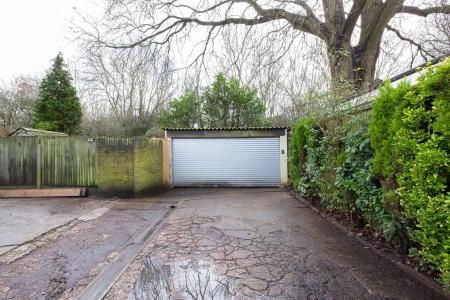 3 bedroom Semi-detached house for sale in Southgate Road, Potters Bar, Hertsmere, EN6