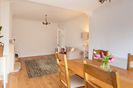 3 bedroom Semi-detached house for sale in Southgate Road, Potters Bar, Hertsmere, EN6