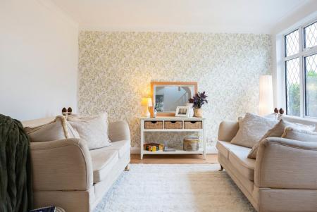 3 bedroom Semi-detached house for sale in Southgate Road, Potters Bar, Hertsmere, EN6