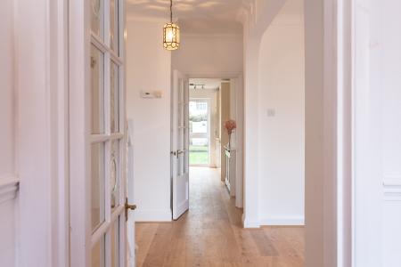 3 bedroom Semi-detached house for sale in Southgate Road, Potters Bar, Hertsmere, EN6