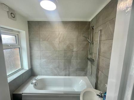 3 bedroom Semi-detached house to let in Humberstone Road, Erdington, Birmingham, B24