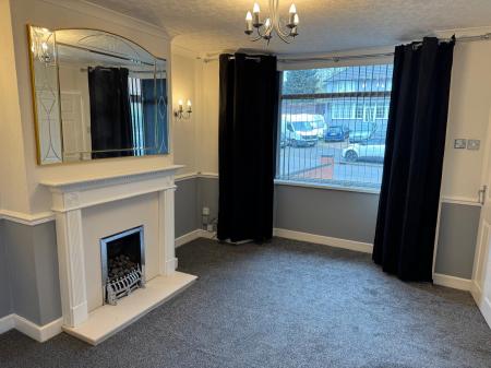 2 bedroom Semi-detached house to let in Birkenshaw Road, Great Barr, Birmingham, B44