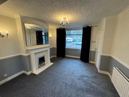 2 bedroom Semi-detached house to let in Birkenshaw Road, Great Barr, Birmingham, B44
