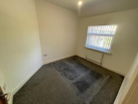 2 bedroom Flat to let in Brookvale Road, Erdington, Birmingham, B23