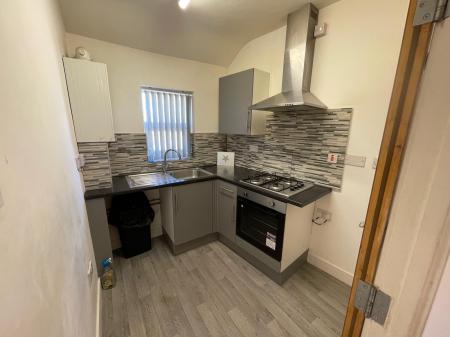 2 bedroom Flat to let in Brookvale Road, Erdington, Birmingham, B23