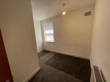 2 bedroom Flat to let in Brookvale Road, Erdington, Birmingham, B23